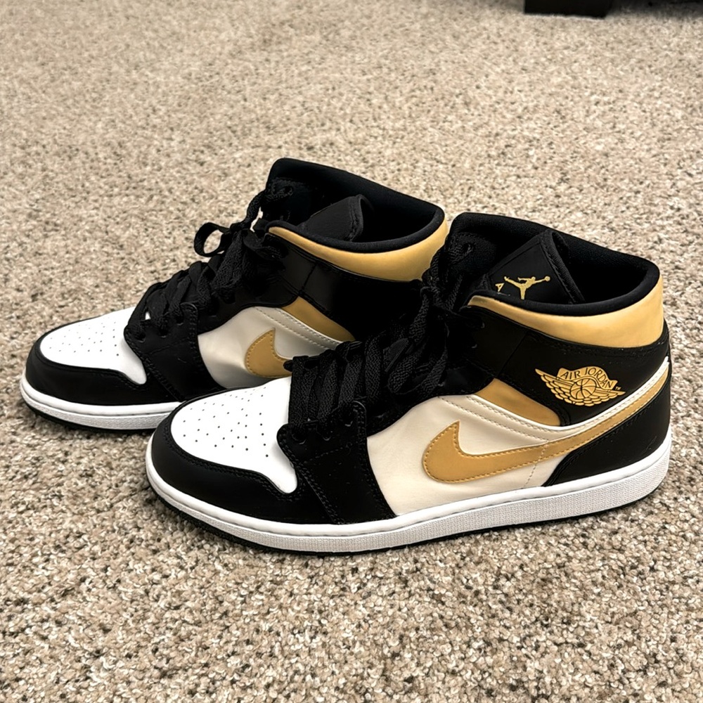 Jorden 1 Mid